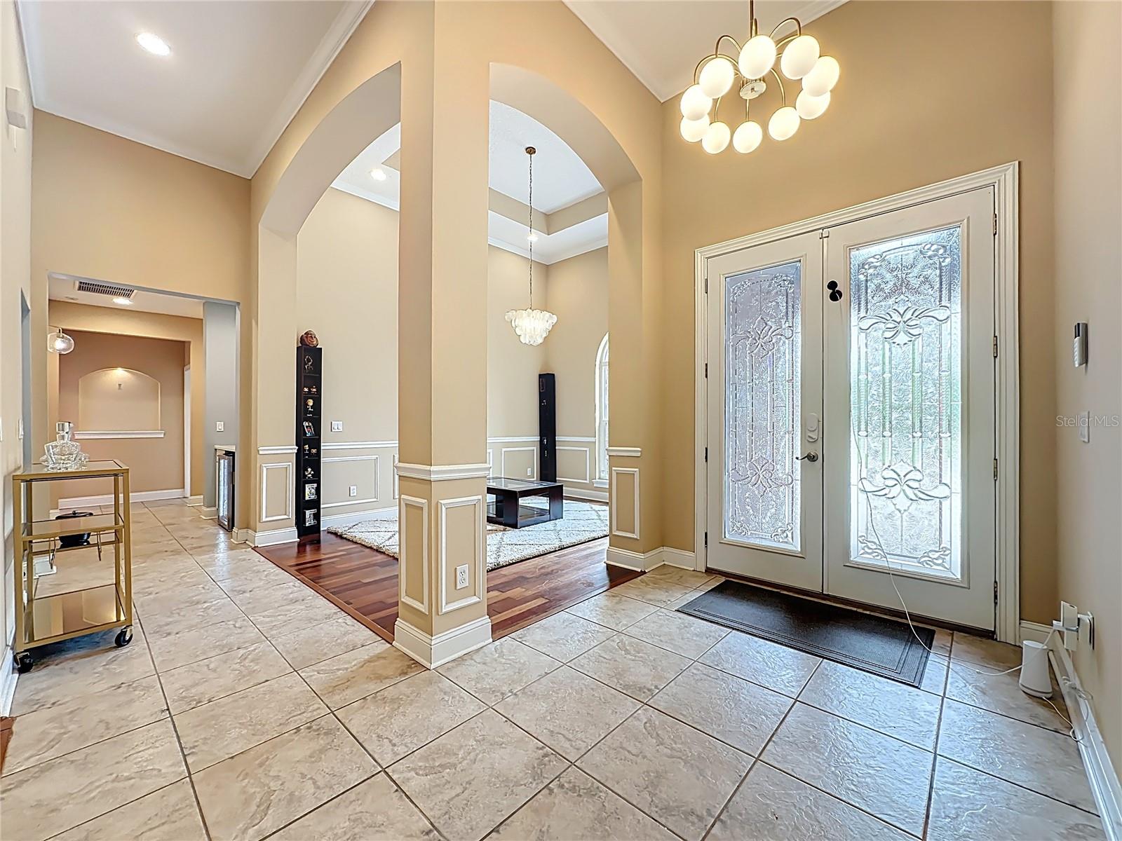 SOUTH LAKE ESTATES - Residential