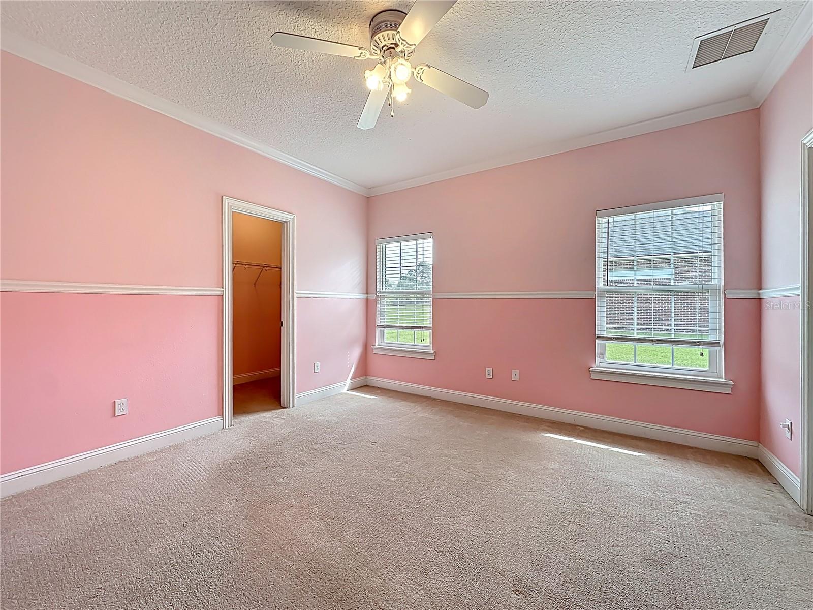 SOUTH LAKE ESTATES - Residential