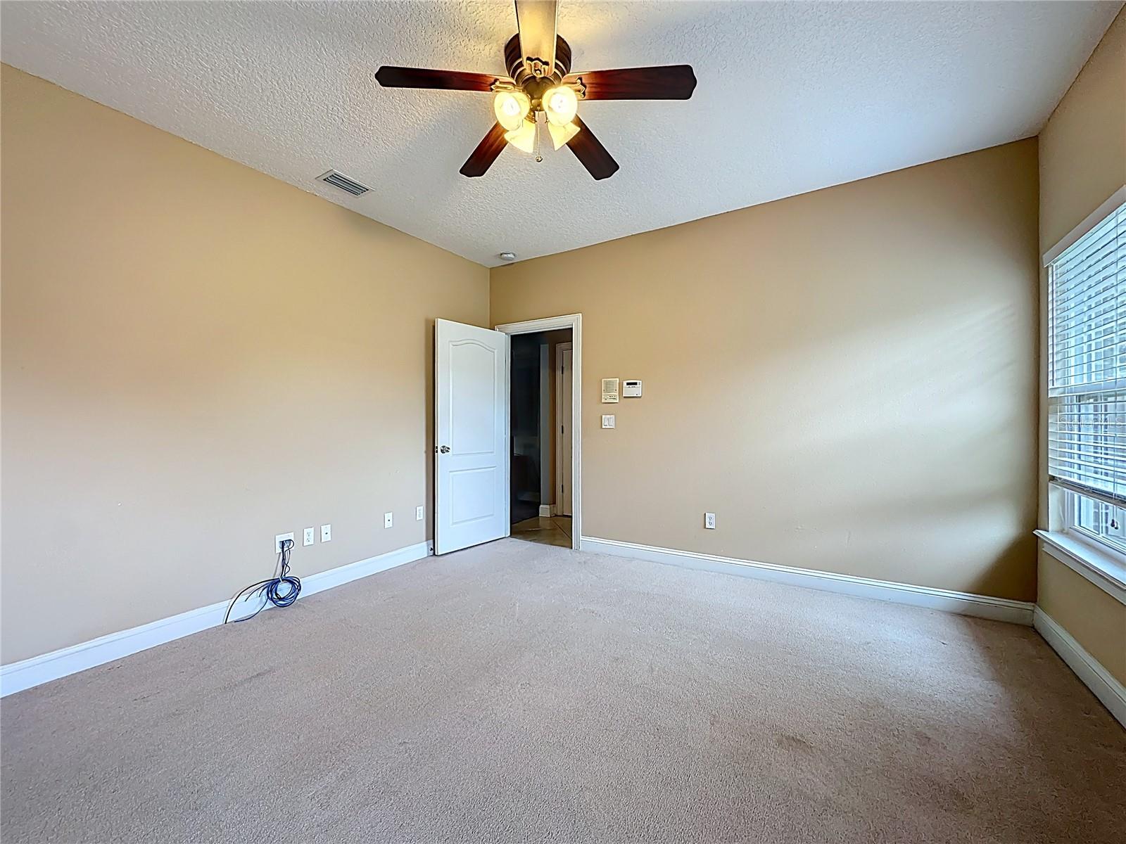 SOUTH LAKE ESTATES - Residential