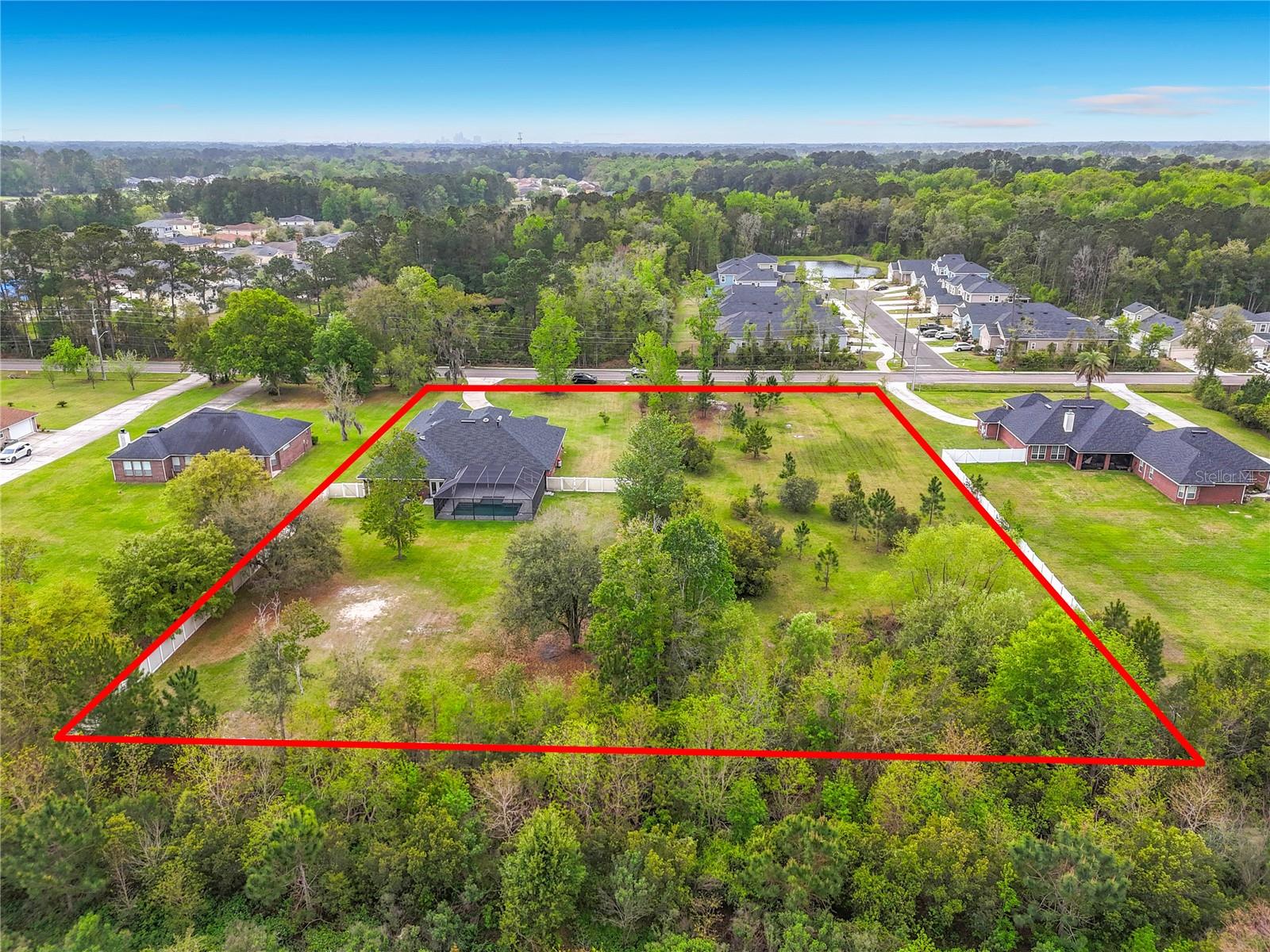 SOUTH LAKE ESTATES - Residential