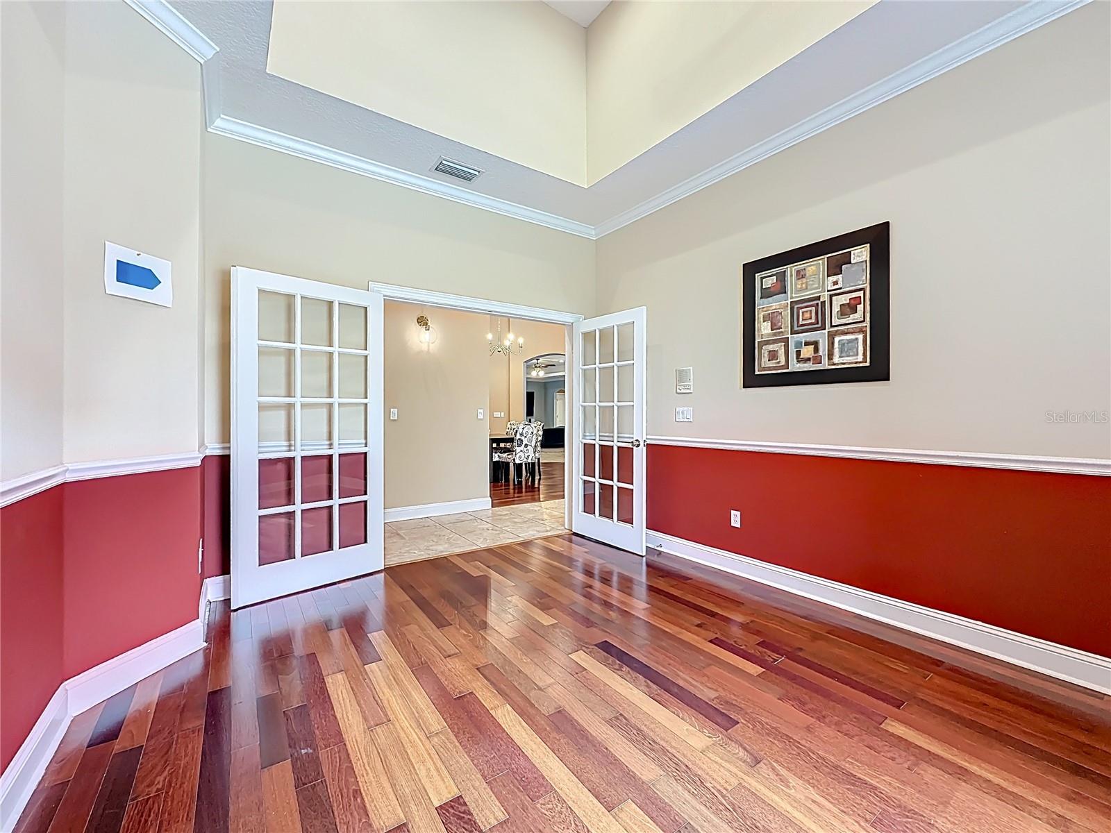 SOUTH LAKE ESTATES - Residential