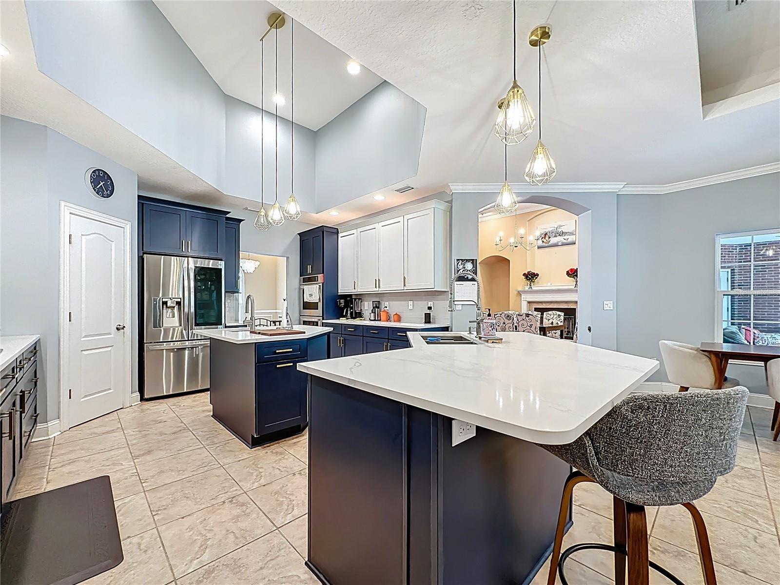 SOUTH LAKE ESTATES - Residential