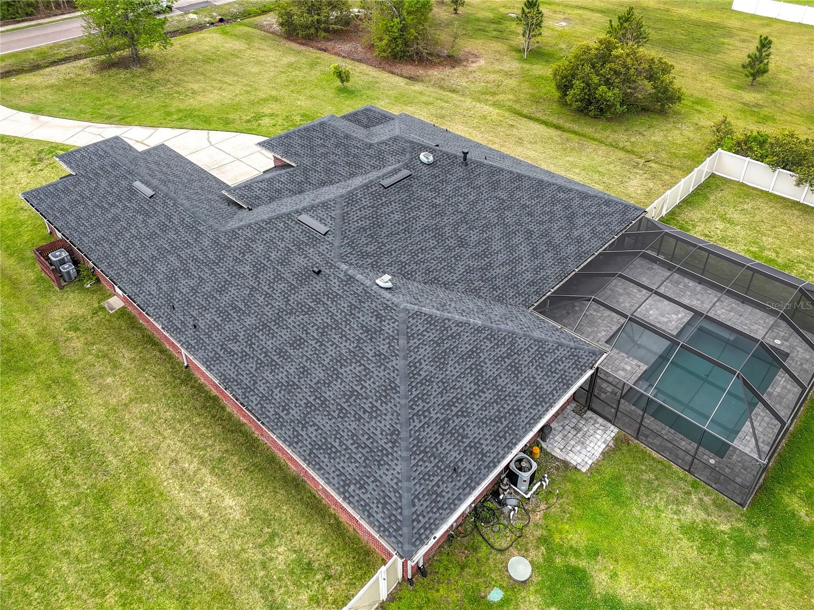 SOUTH LAKE ESTATES - Residential