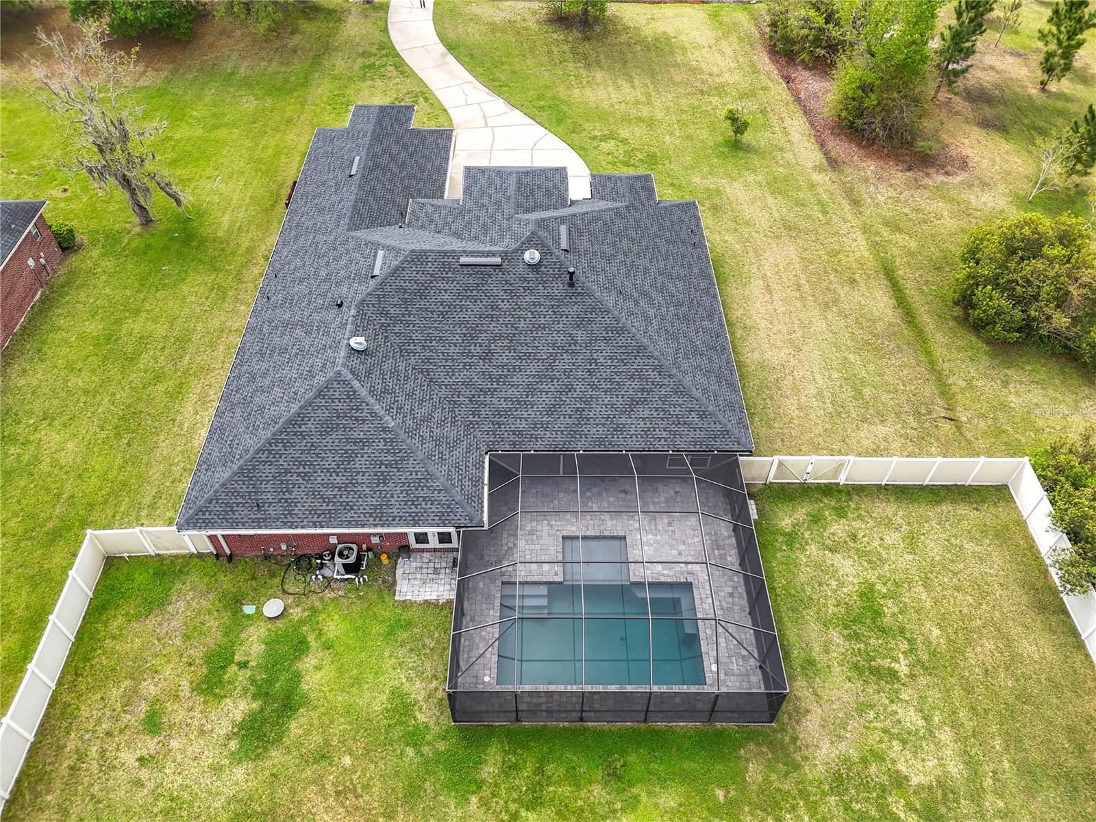 SOUTH LAKE ESTATES - Residential