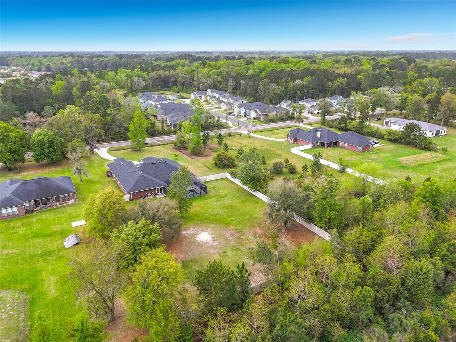 SOUTH LAKE ESTATES - Residential