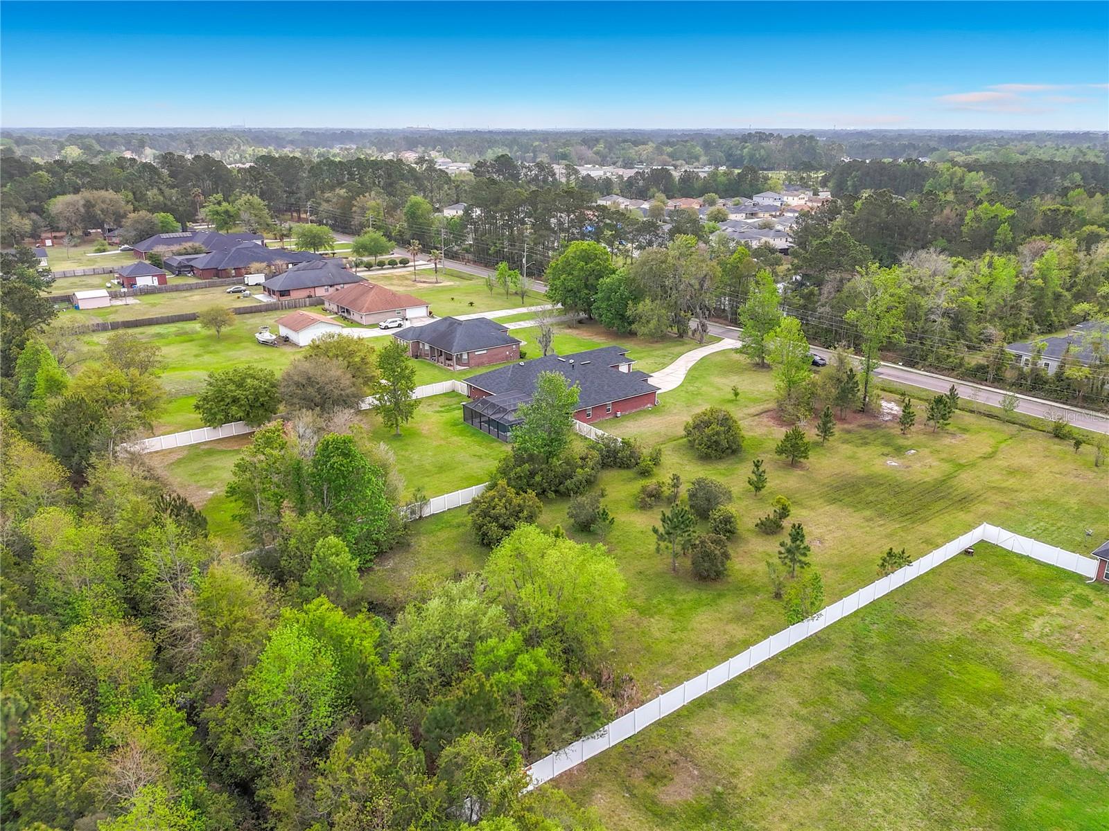 SOUTH LAKE ESTATES - Residential