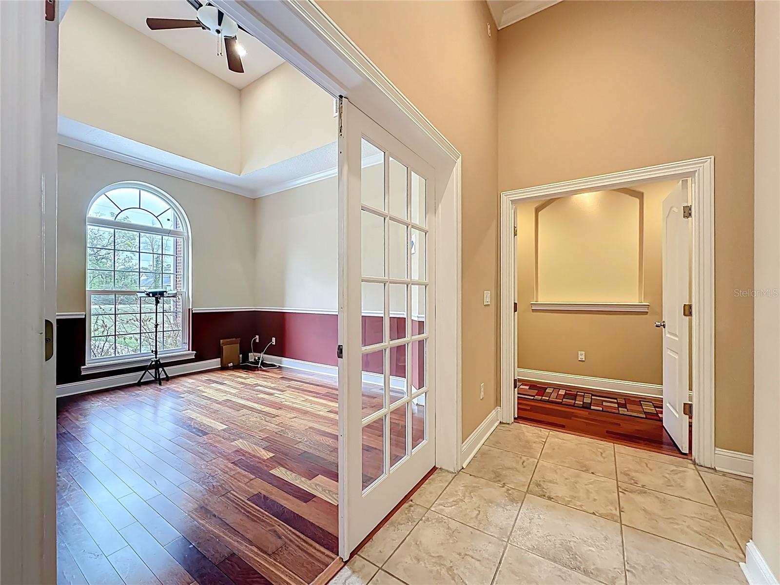 SOUTH LAKE ESTATES - Residential