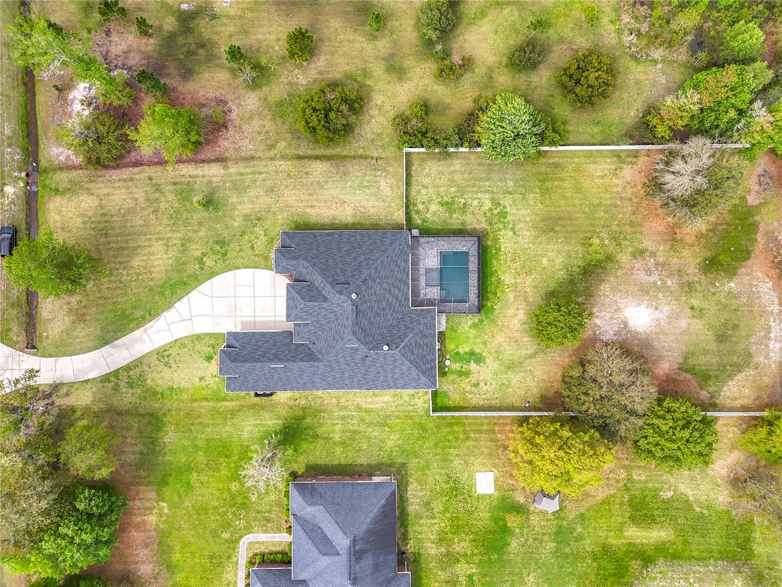 SOUTH LAKE ESTATES - Residential