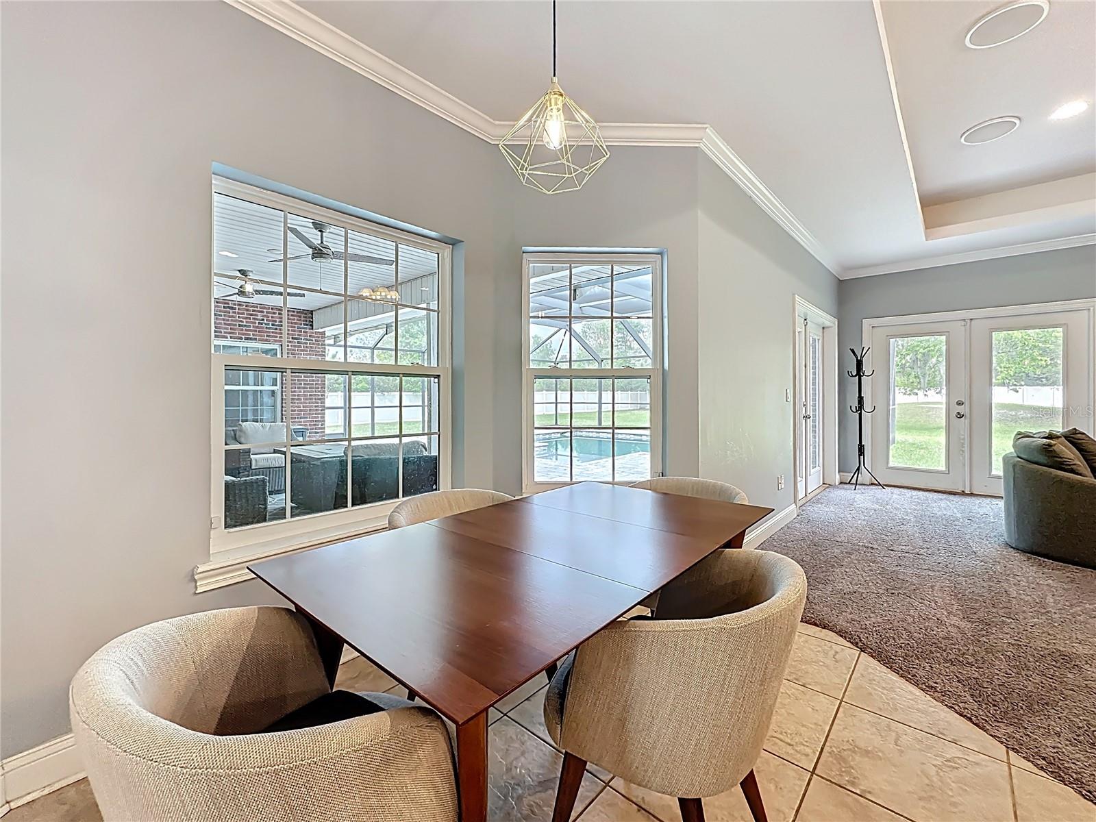 SOUTH LAKE ESTATES - Residential