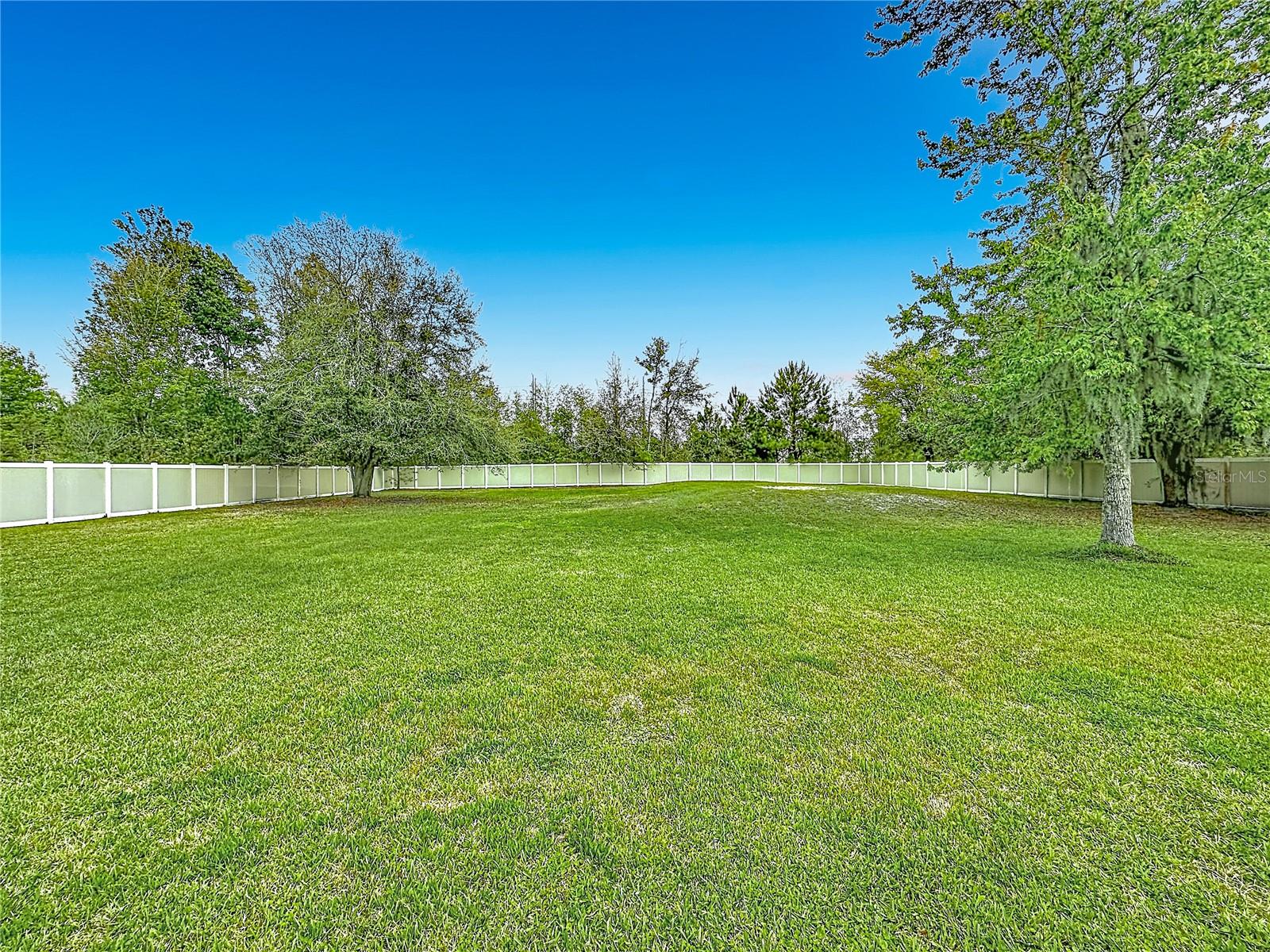 SOUTH LAKE ESTATES - Residential