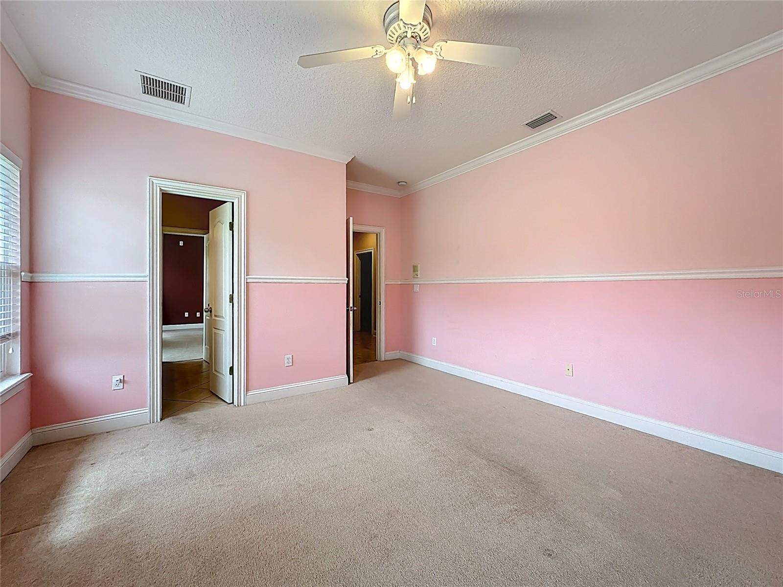 SOUTH LAKE ESTATES - Residential