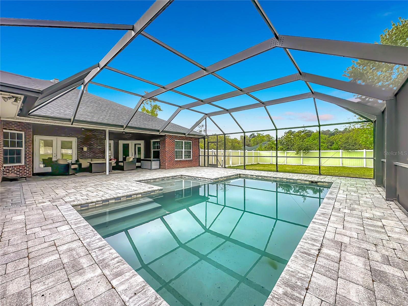 SOUTH LAKE ESTATES - Residential