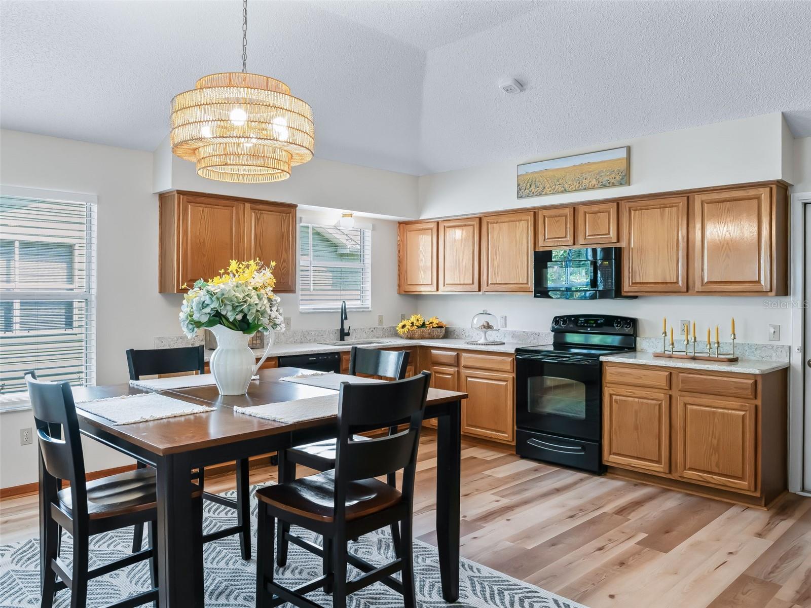 LADY LAKE ORANGE BLOSSOM GARDENS UNIT 17A - Residential