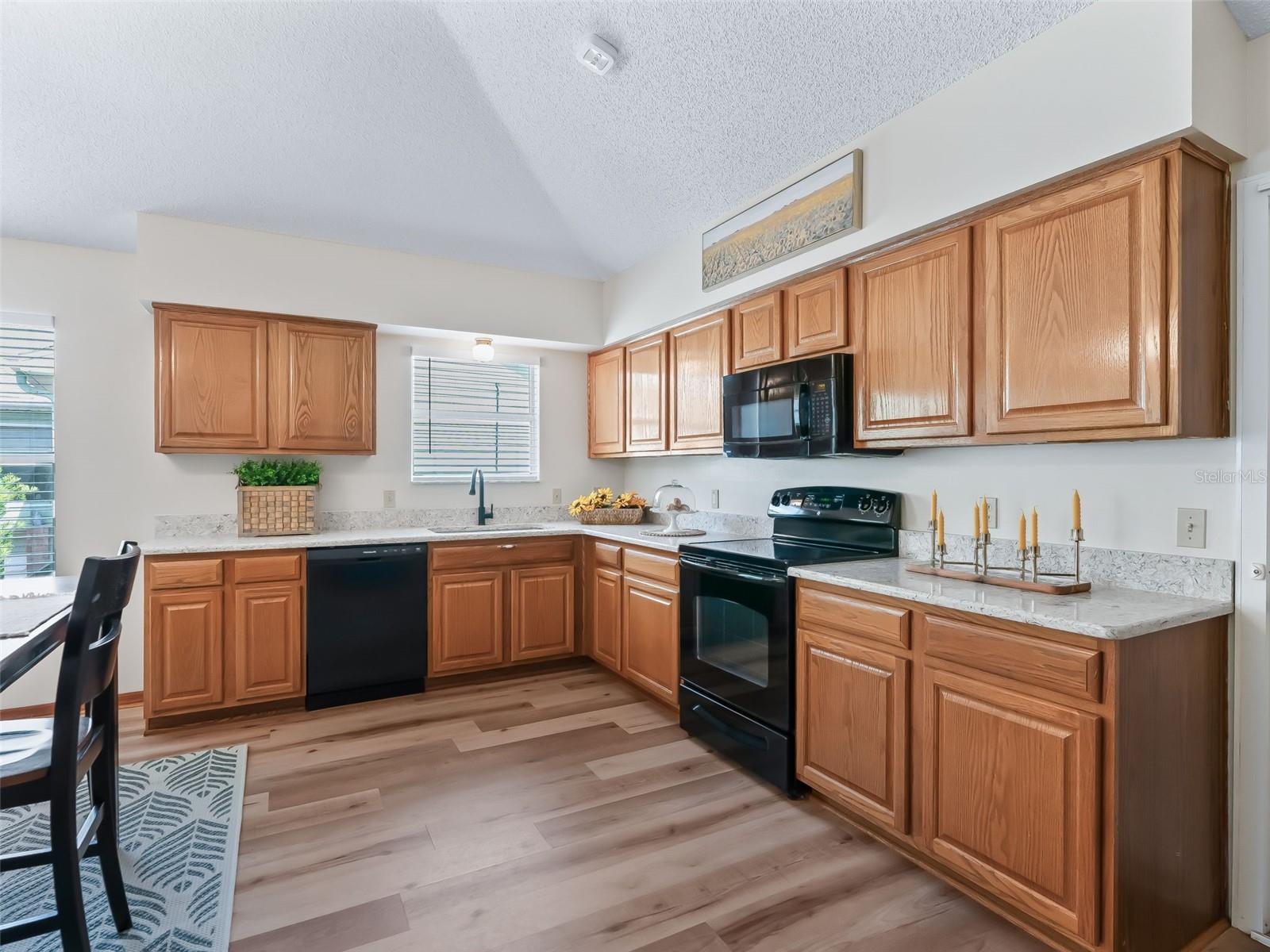 LADY LAKE ORANGE BLOSSOM GARDENS UNIT 17A - Residential