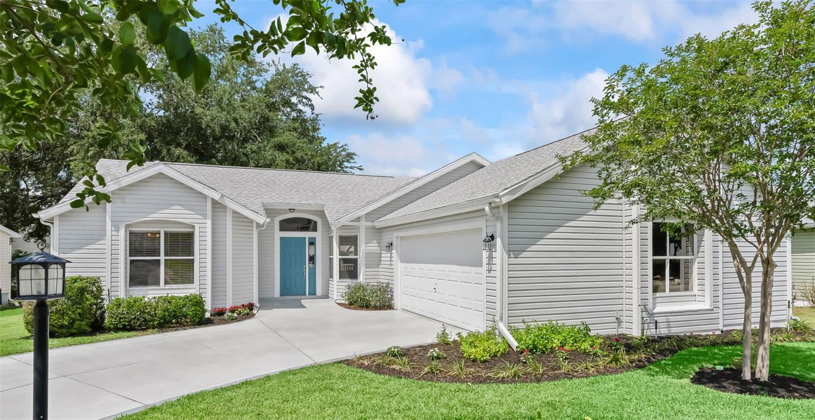 LADY LAKE ORANGE BLOSSOM GARDENS UNIT 17A - Residential