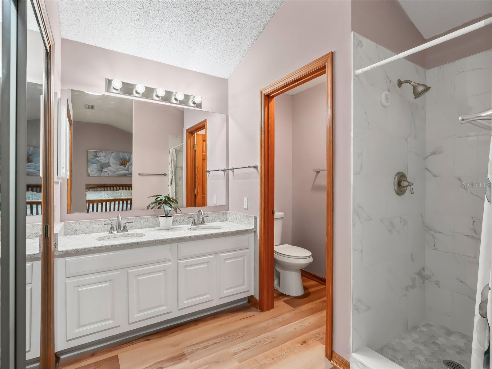 LADY LAKE ORANGE BLOSSOM GARDENS UNIT 17A - Residential