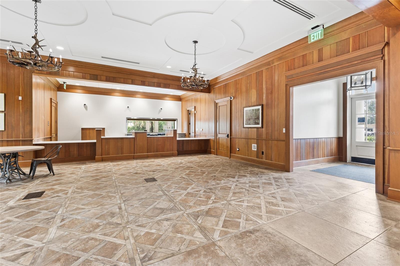 ORIGINAL TOWN/MAYO - Commercial Sale