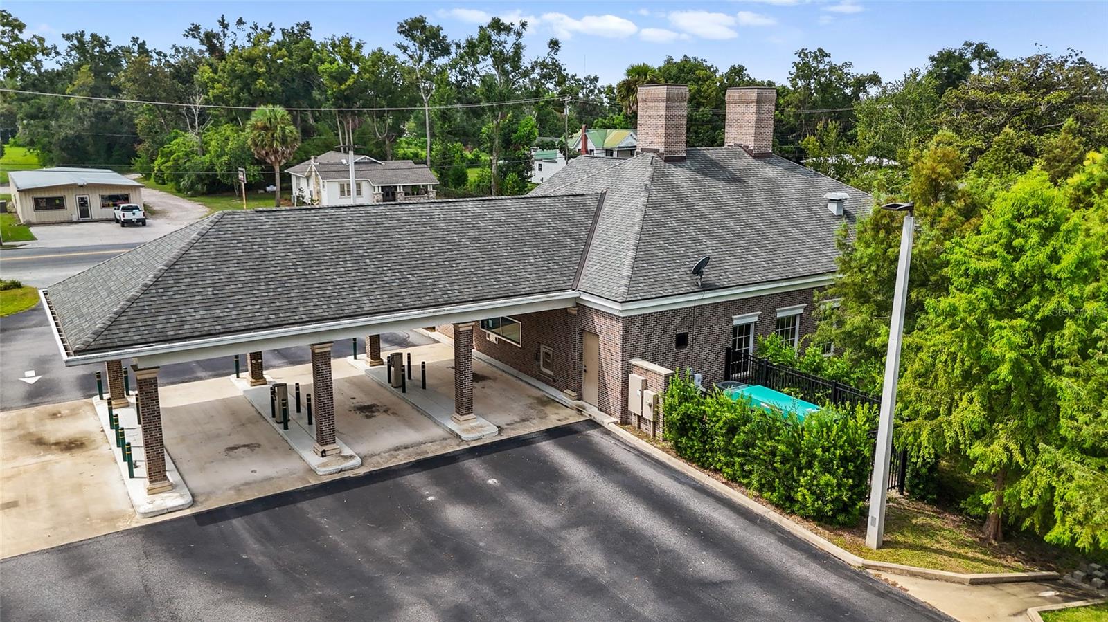 ORIGINAL TOWN/MAYO - Commercial Sale