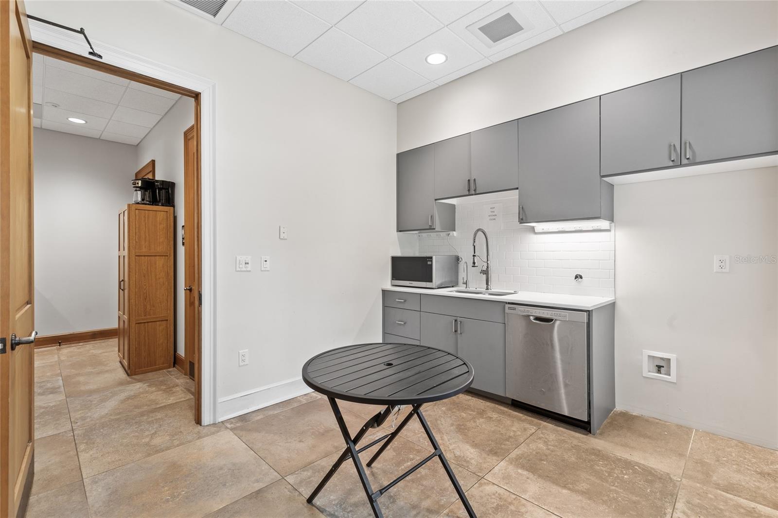 ORIGINAL TOWN/MAYO - Commercial Sale