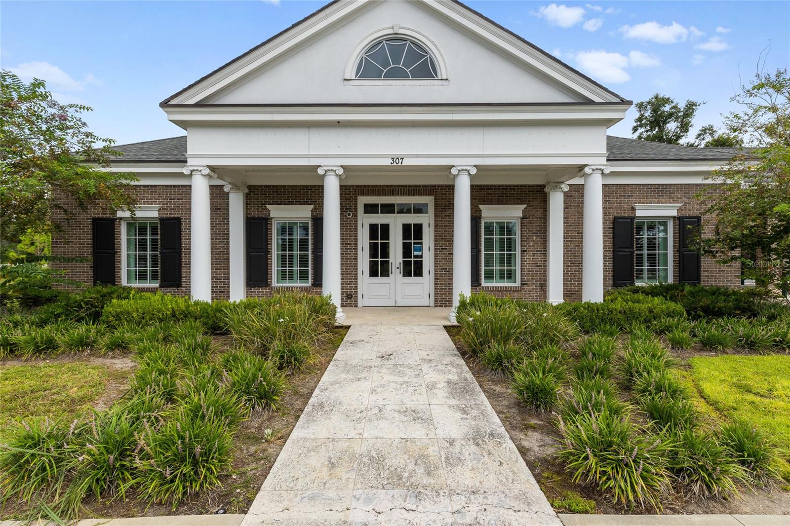 ORIGINAL TOWN/MAYO - Commercial Sale