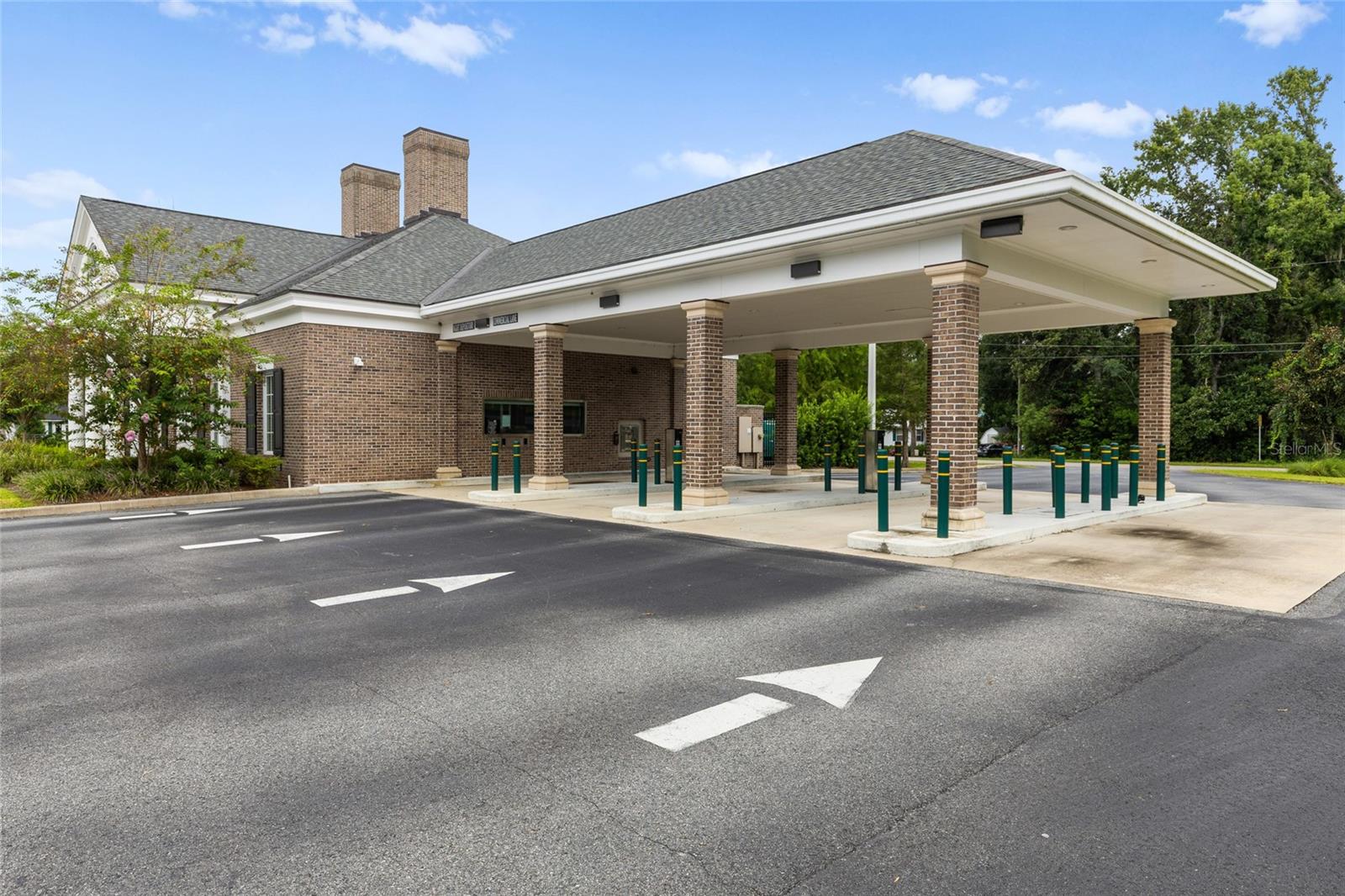 ORIGINAL TOWN/MAYO - Commercial Sale