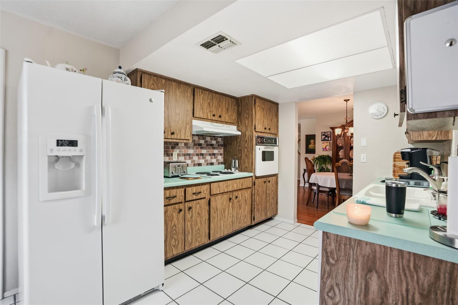 EMBASSY HILLS - Residential