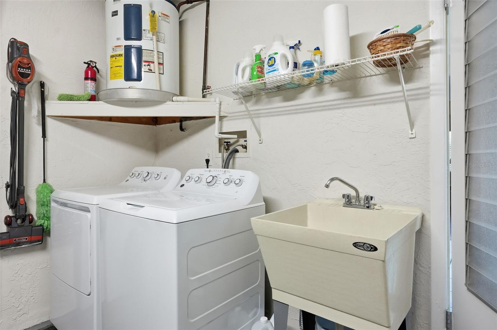 EMBASSY HILLS - Residential