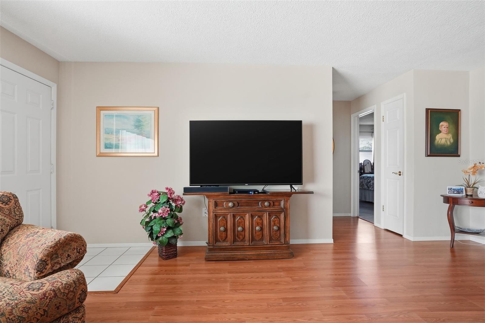 EMBASSY HILLS - Residential