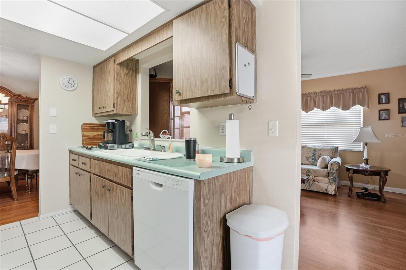 EMBASSY HILLS - Residential