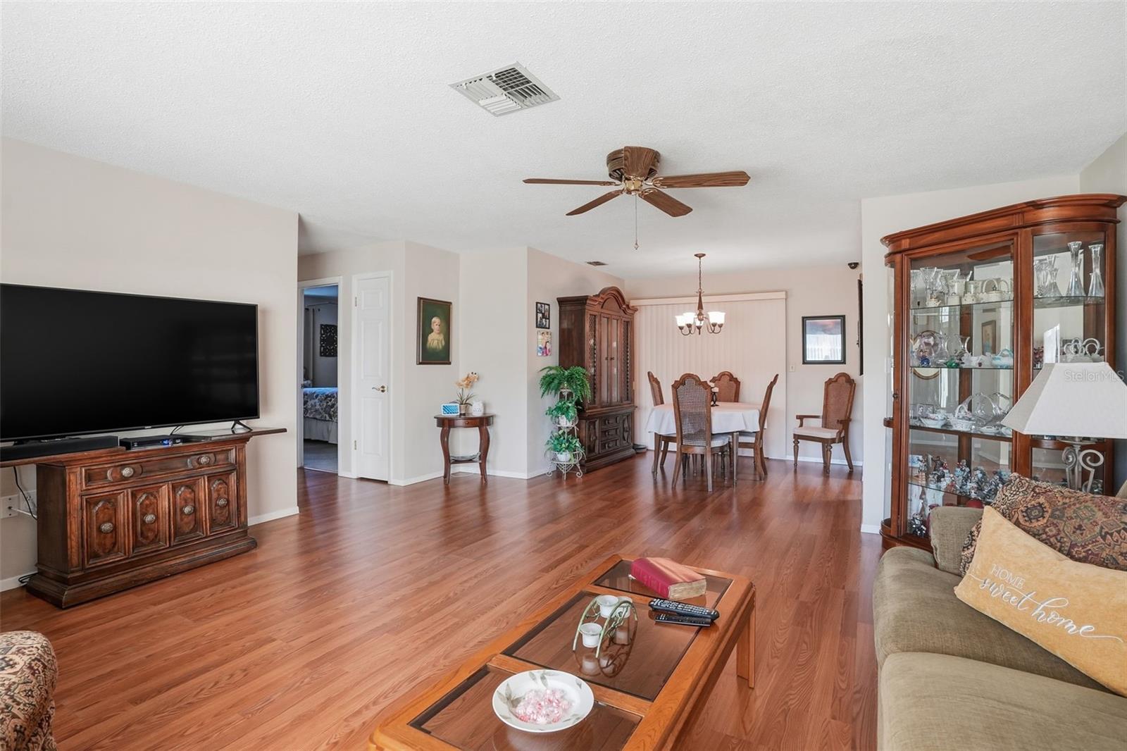 EMBASSY HILLS - Residential