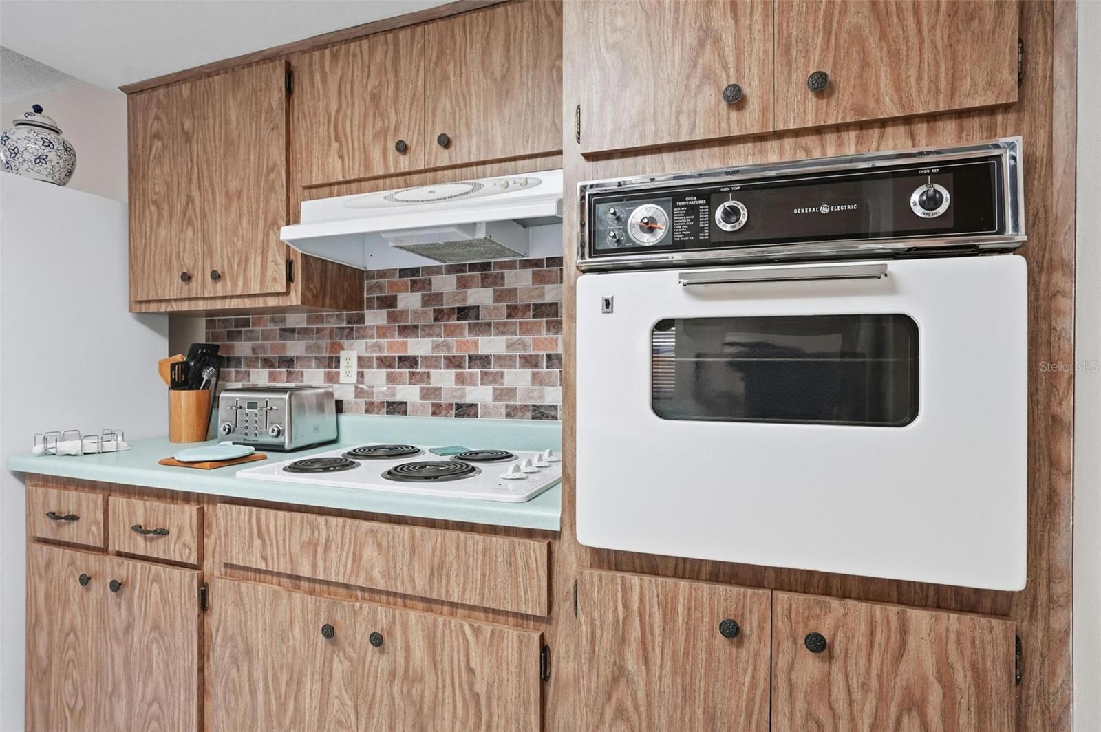 EMBASSY HILLS - Residential