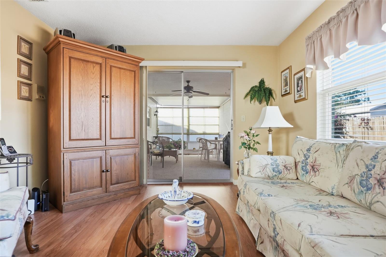 EMBASSY HILLS - Residential