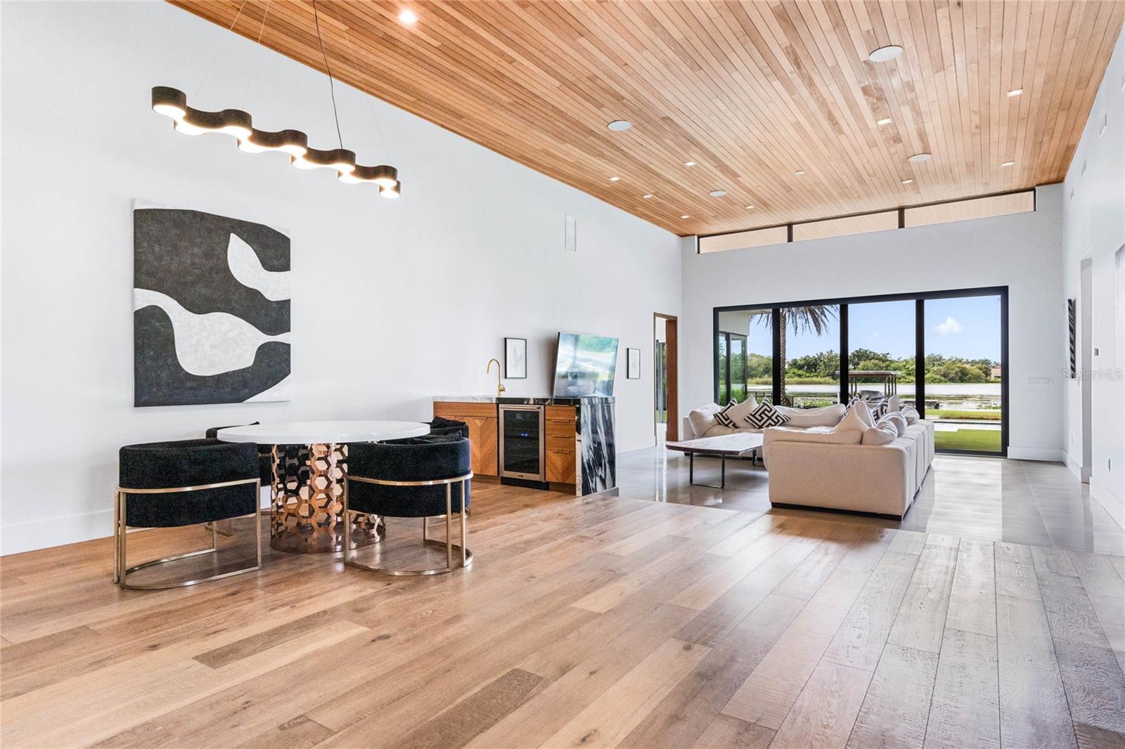 DUBSDREAD HEIGHTS - Residential