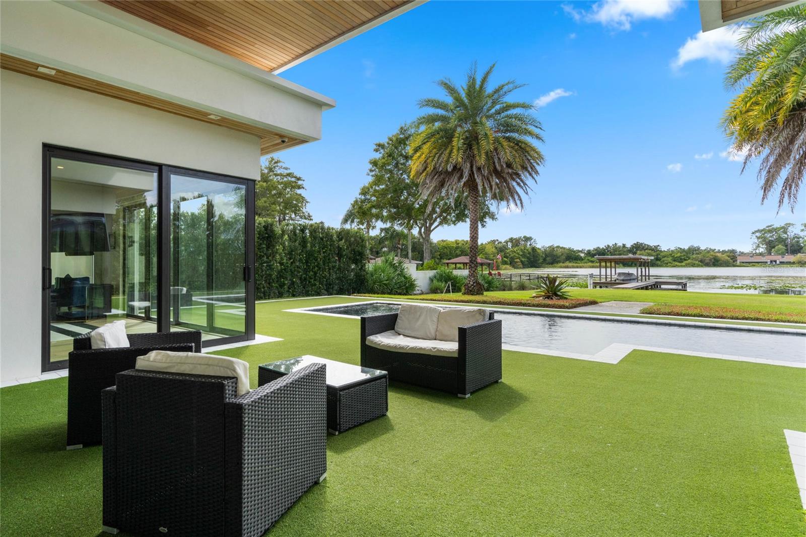 DUBSDREAD HEIGHTS - Residential