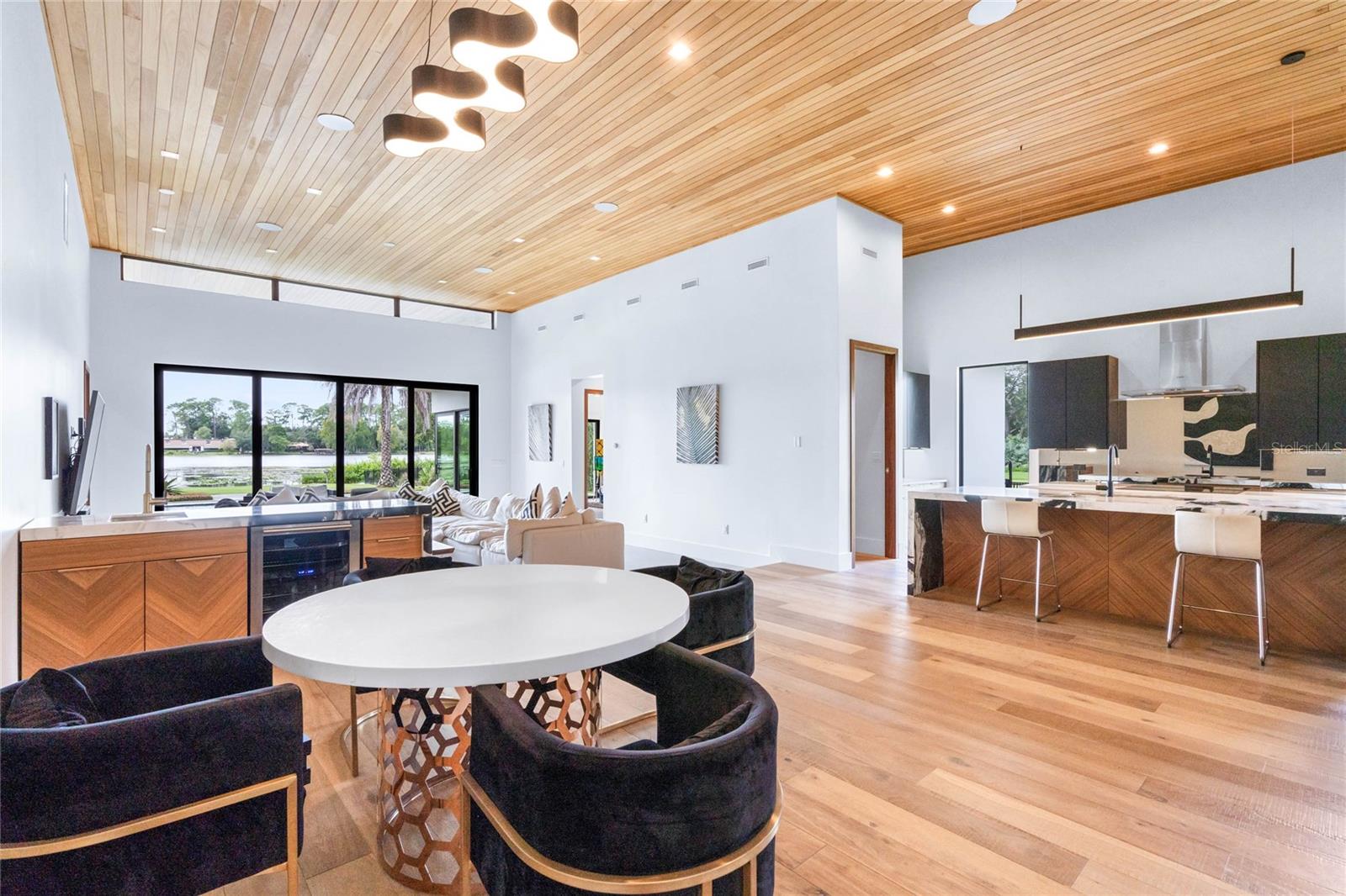 DUBSDREAD HEIGHTS - Residential