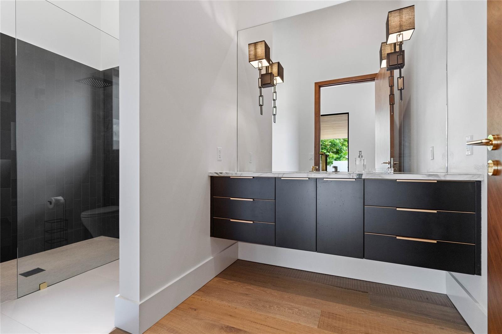 DUBSDREAD HEIGHTS - Residential