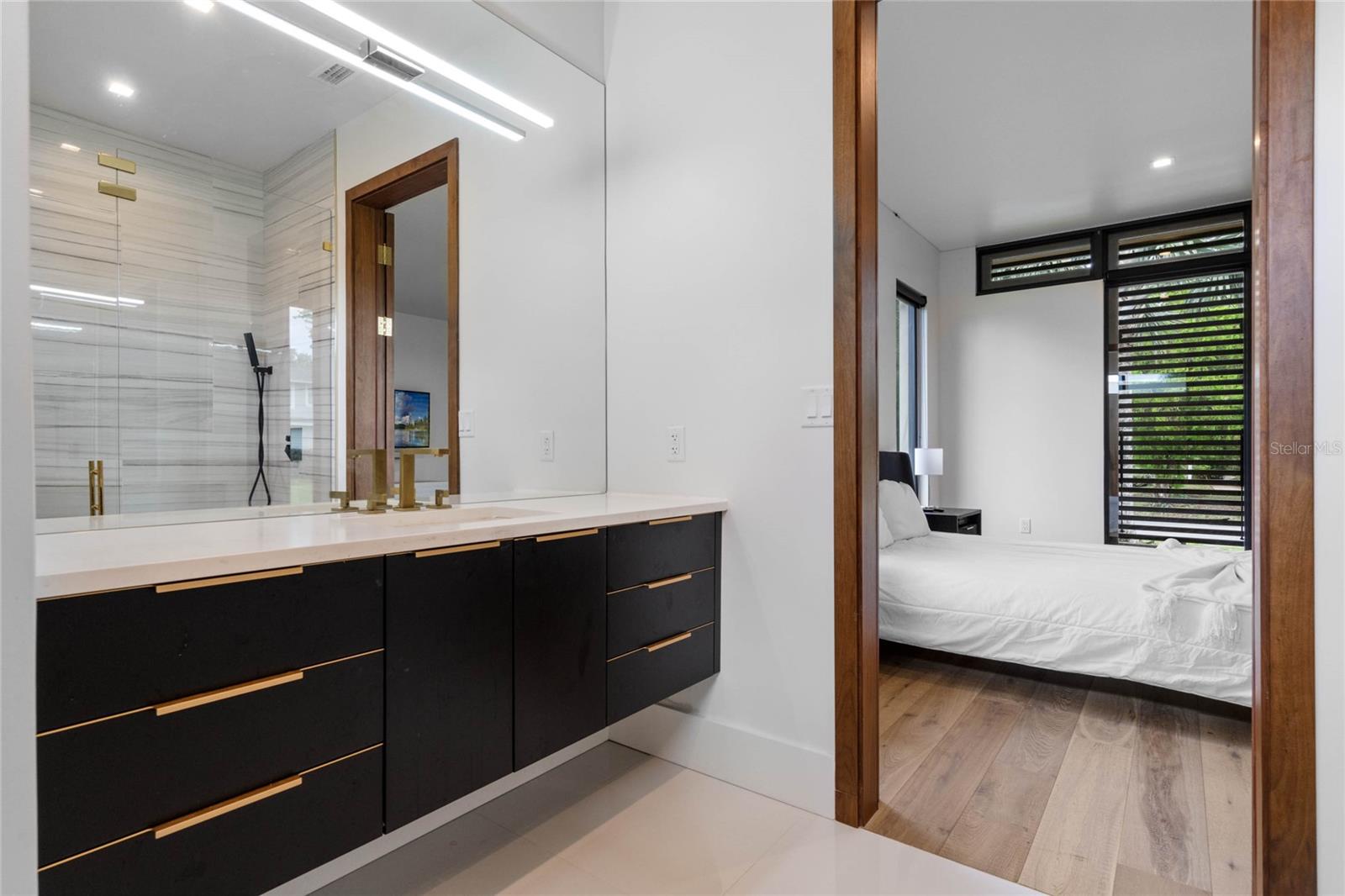 DUBSDREAD HEIGHTS - Residential