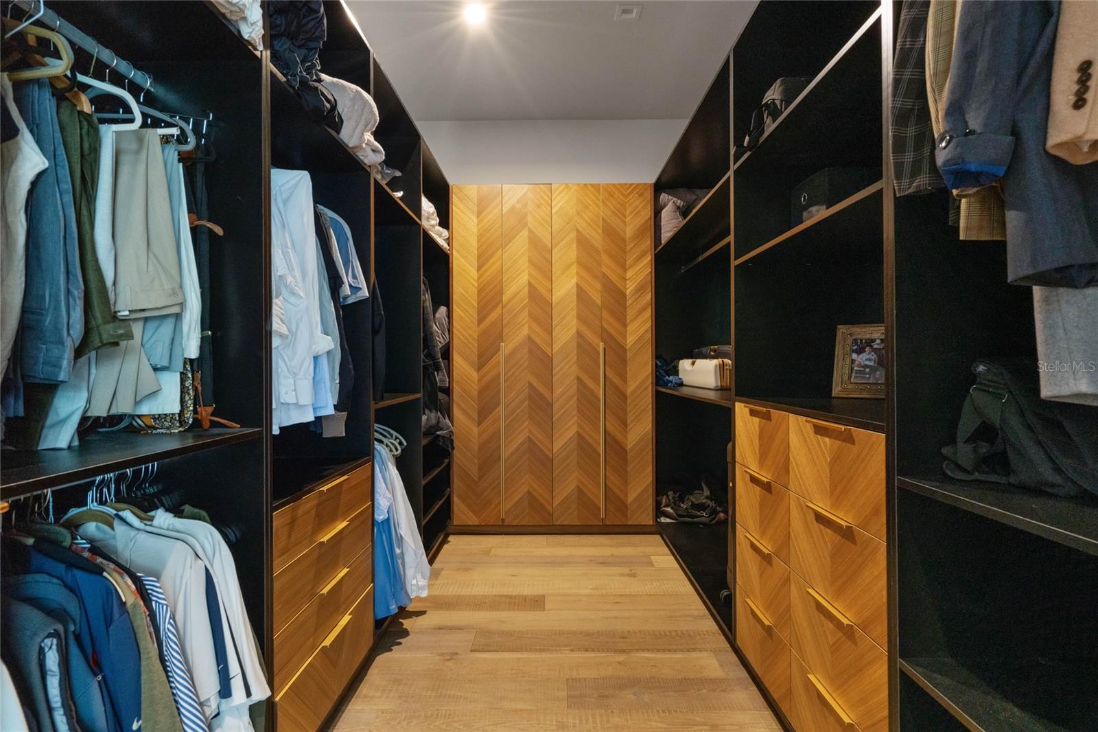 DUBSDREAD HEIGHTS - Residential