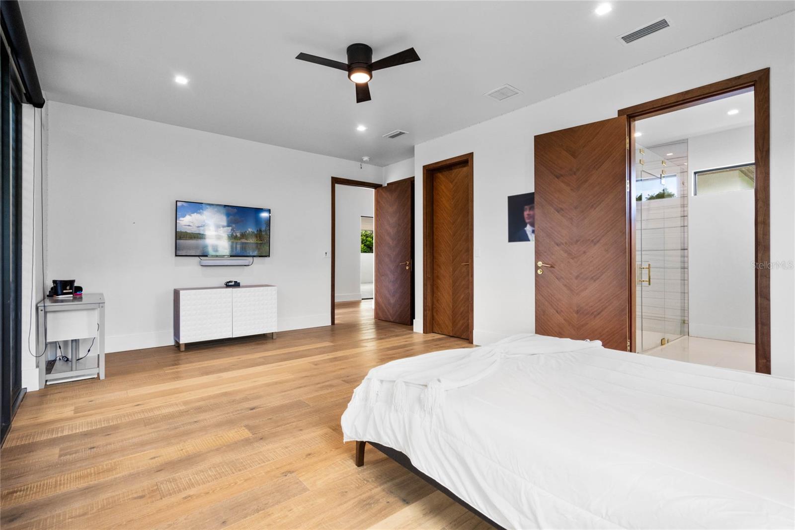 DUBSDREAD HEIGHTS - Residential