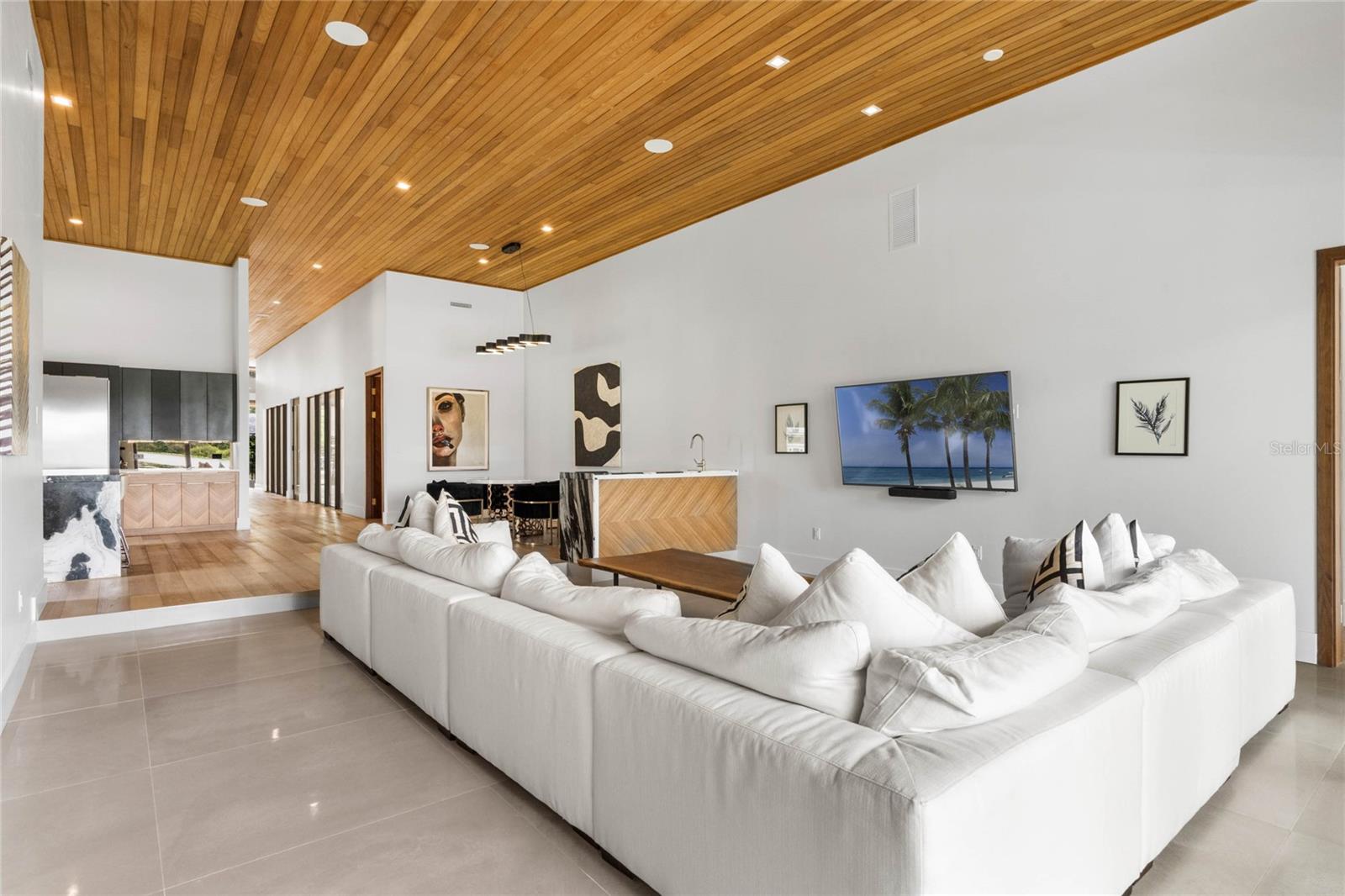 DUBSDREAD HEIGHTS - Residential