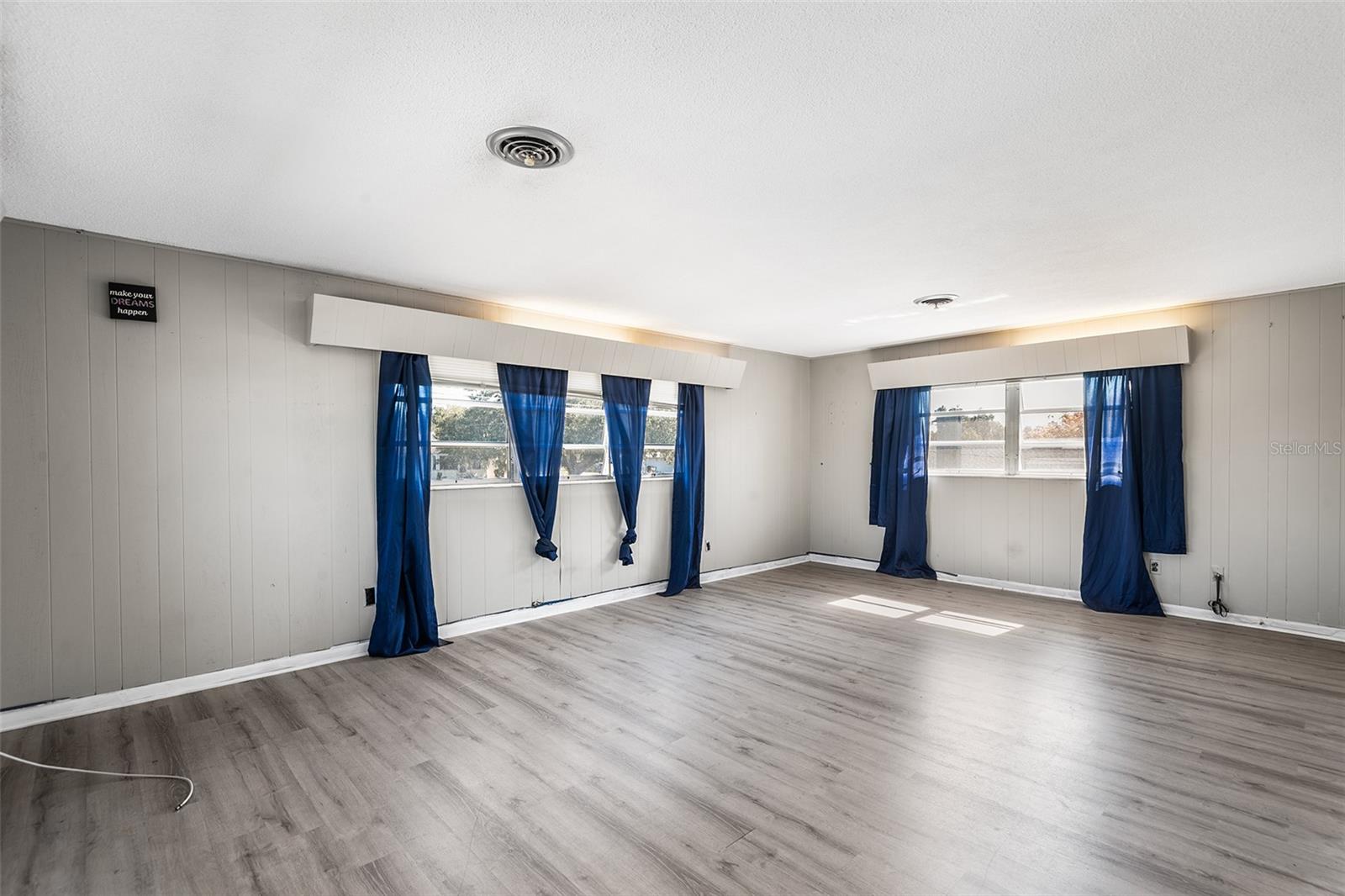 LINVALL PARK REP - Residential