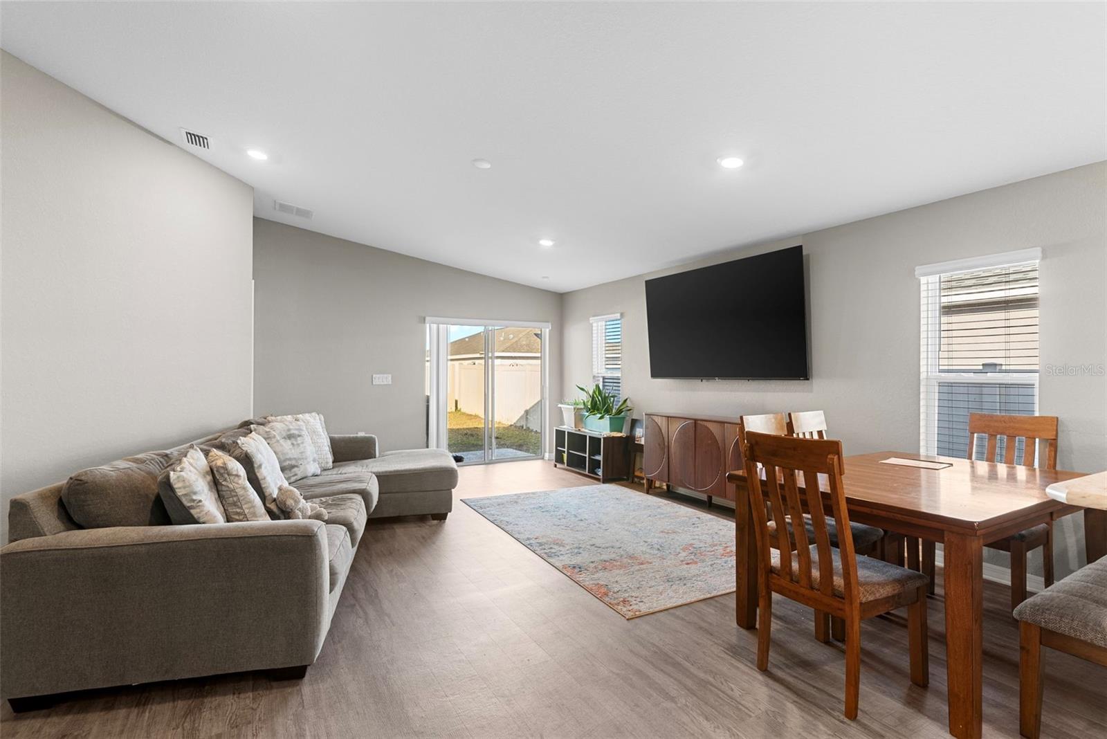 RIVER BEND WEST SUB - Residential