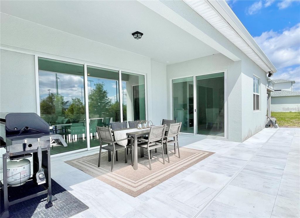 Photo of 10275 Park Estates Avenue, Orlando, FL 32836 (MLS # O6389745)