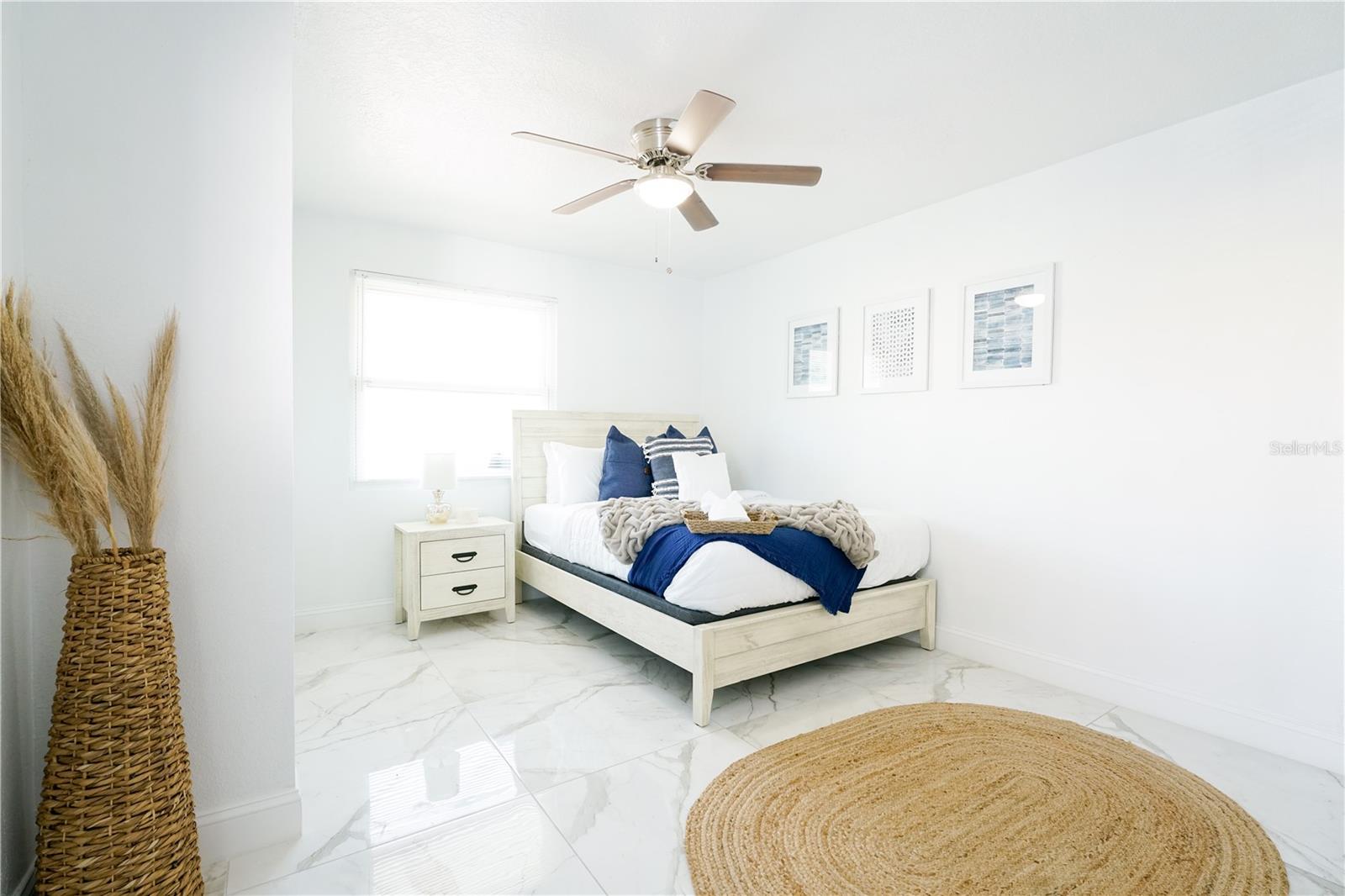 FAIRLAWN PARK MANOR - Residential