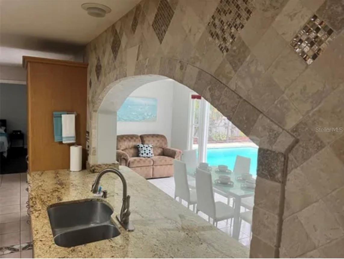 NORTH BAY HILLS - Residential Lease