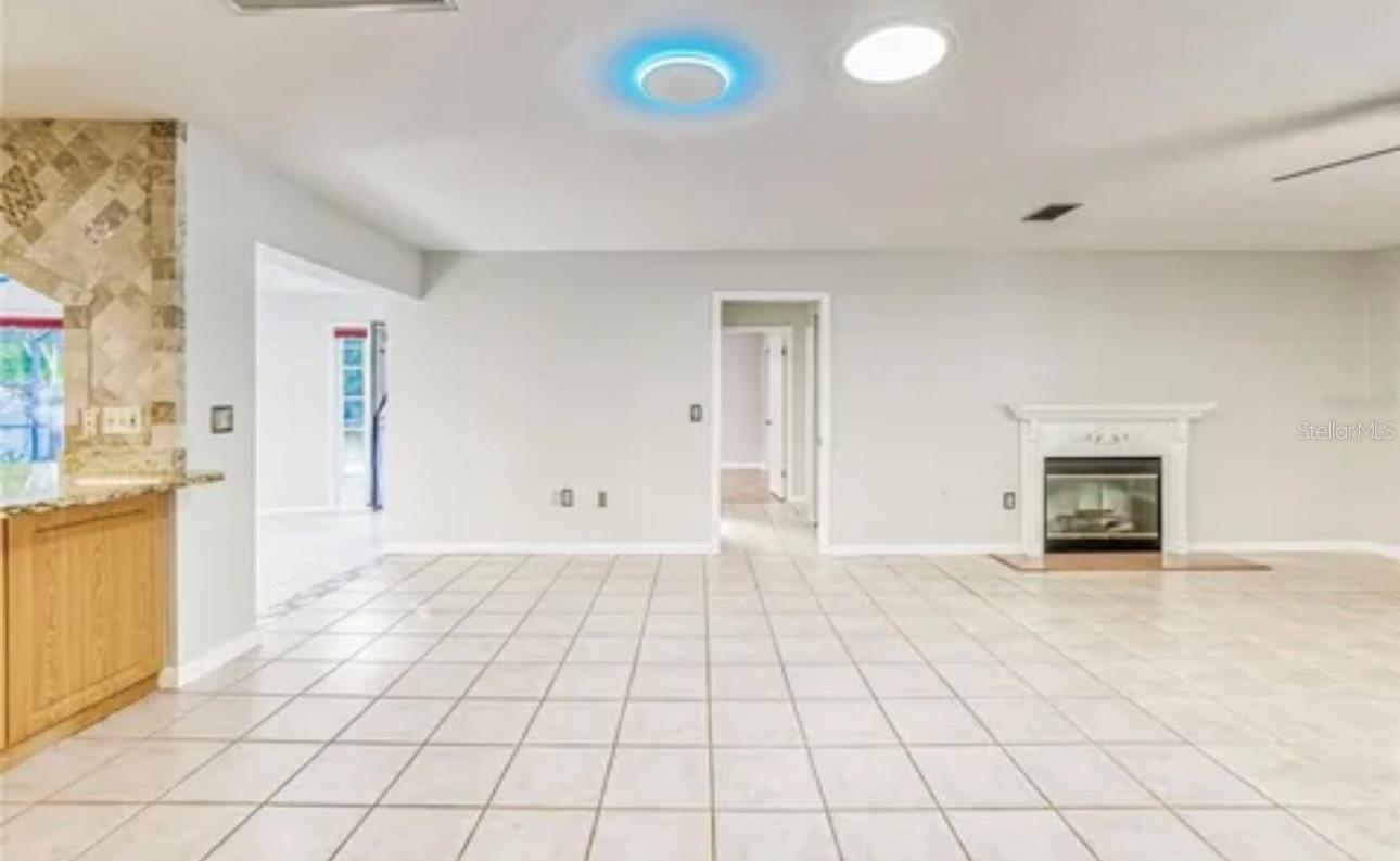 NORTH BAY HILLS - Residential Lease