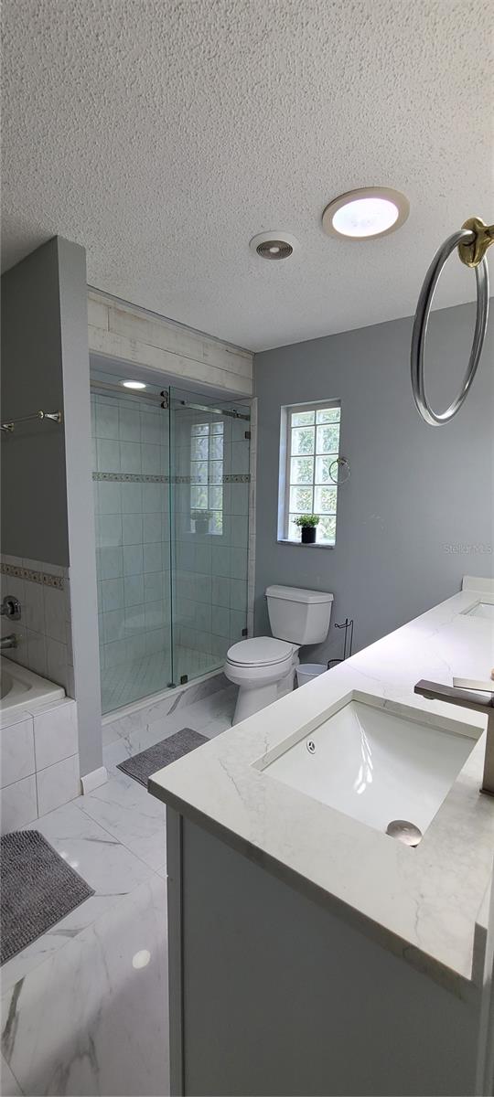 NORTH BAY HILLS - Residential Lease