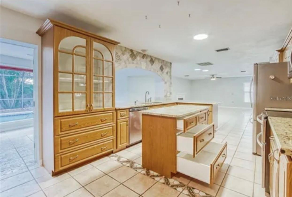 NORTH BAY HILLS - Residential Lease