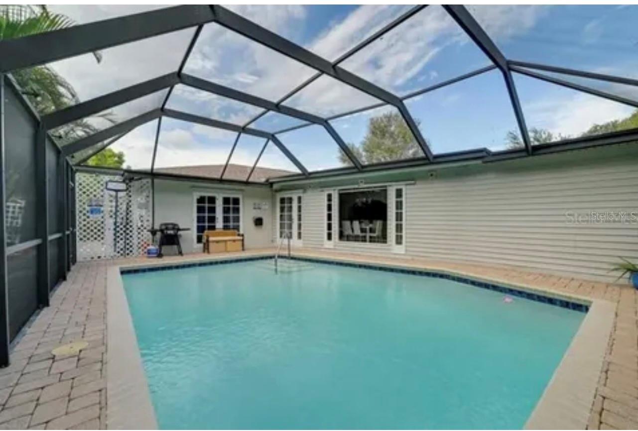 NORTH BAY HILLS - Residential Lease