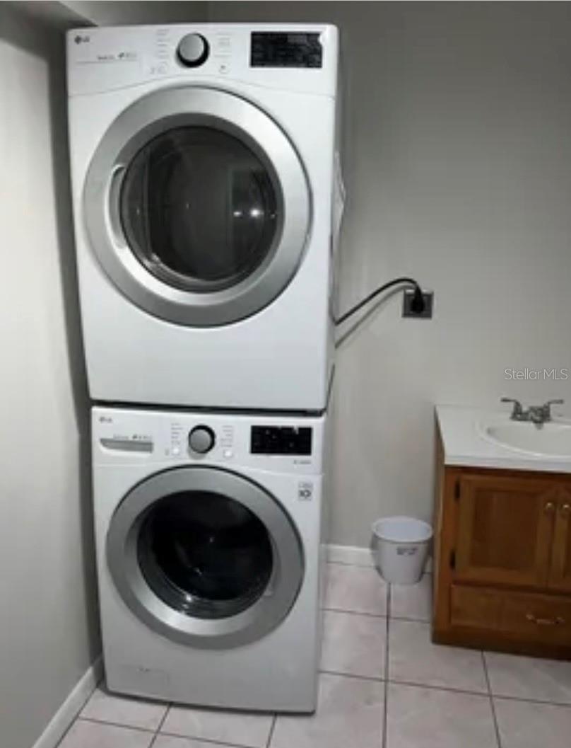 NORTH BAY HILLS - Residential Lease